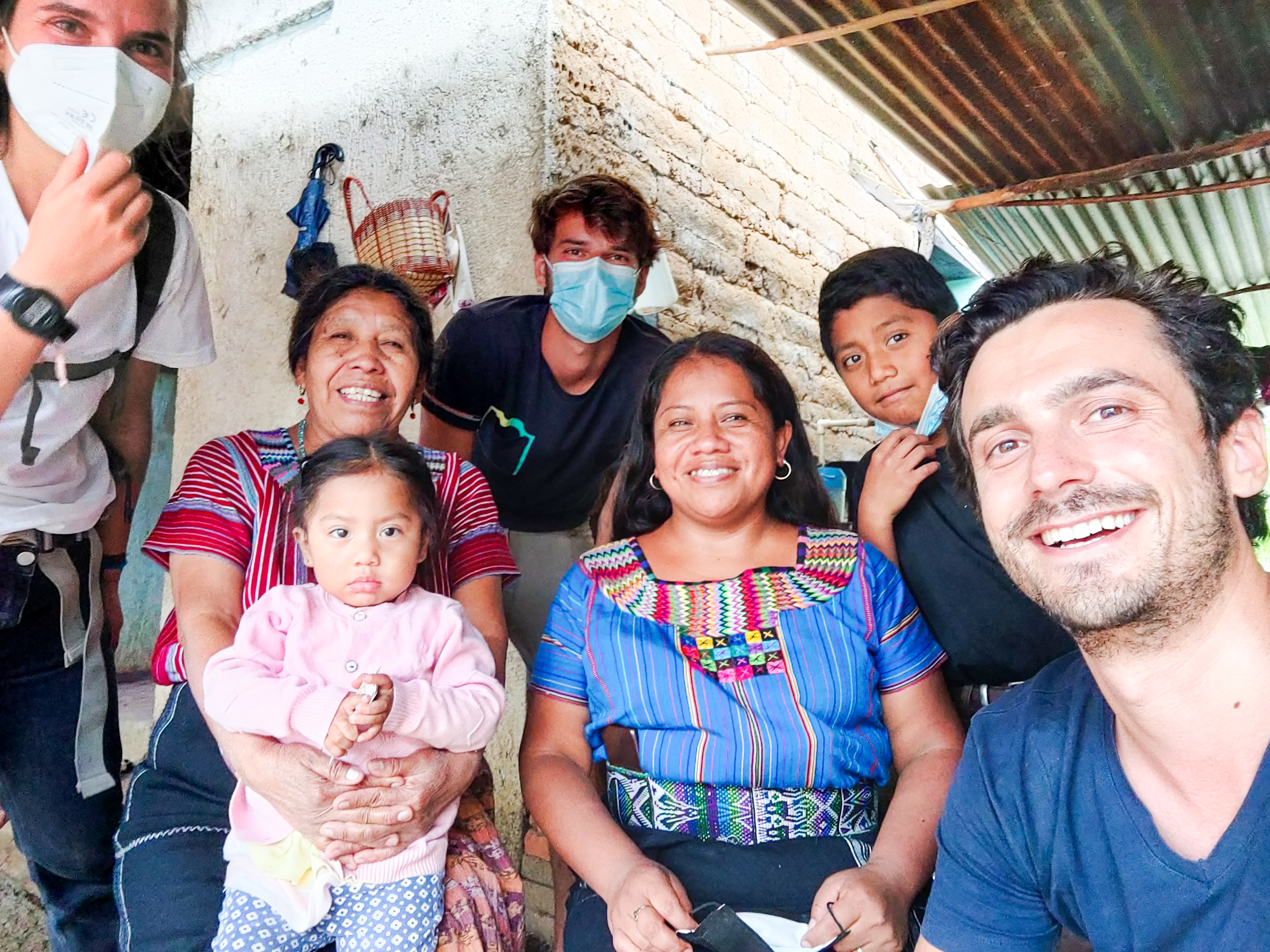Hermina and her family San Juan Guatemala - Romain Sion